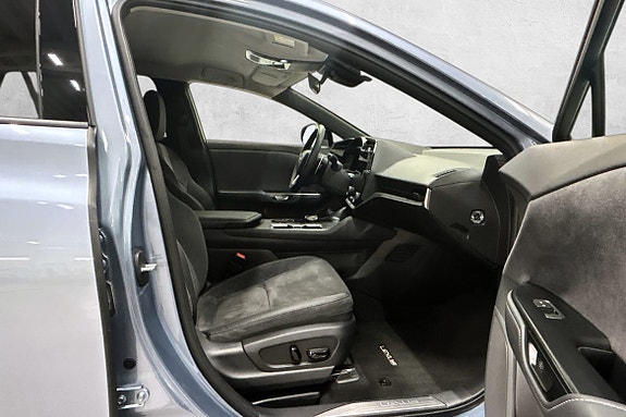 Lexus RZ450e 15 of 24