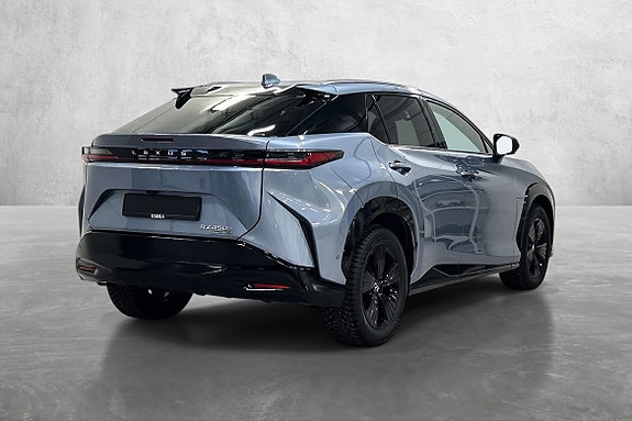 Lexus RZ450e 5 of 5
