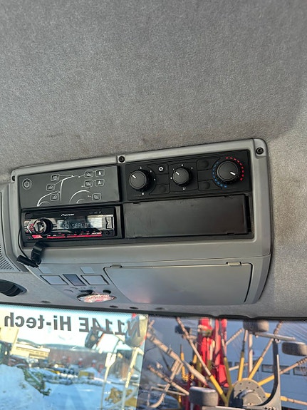 Valtra N114H5 med Ålø G4S laster/Turbinclutch/LITE TIMER! 2018, kr 815 000,-