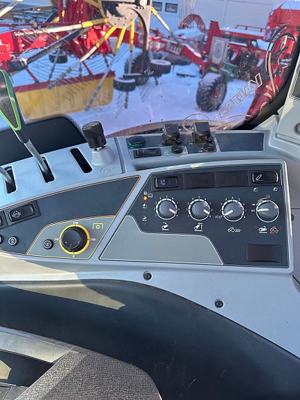 Valtra N114H5 med Ålø G4S laster/Turbinclutch/LITE TIMER! 2018, kr 815 000,-