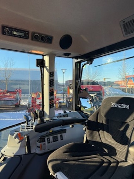 Valtra A115H4 Laster/BKT 650 hjul 2025, kr 995 000,-