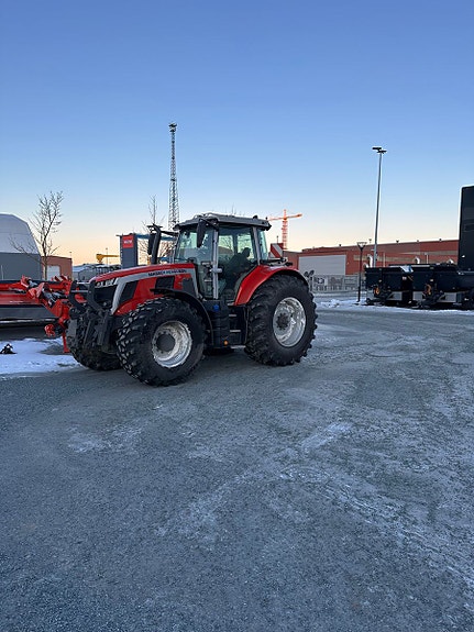 Massey Ferguson 7S.210 VT Fronthydraulikk/PTO/lasterbraketter/GPS 2024, kr 1 659 000,-