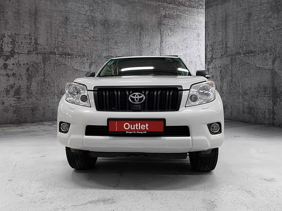 Toyota Land Cruiser 7 of 12
