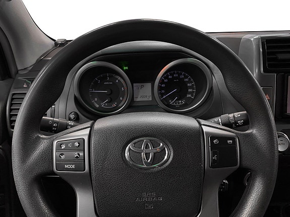 Toyota Land Cruiser 10 of 12