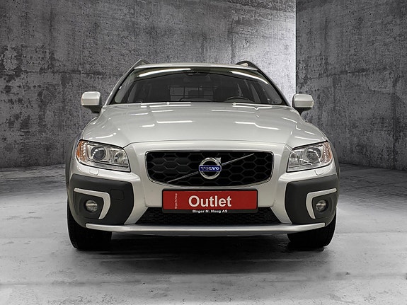 Volvo XC70 2 of 5