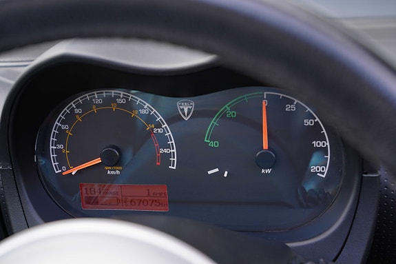 Tesla Roadster 12 of 17