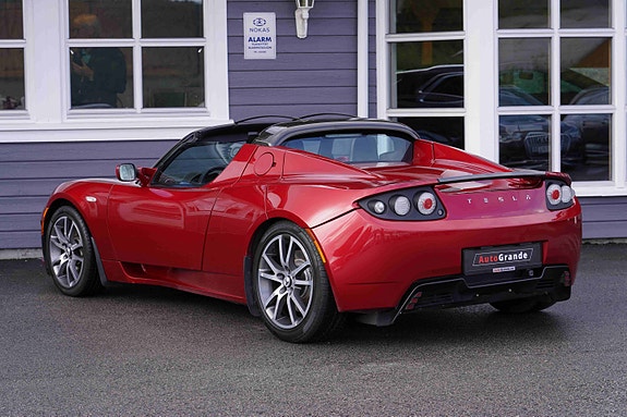 Tesla Roadster 6 of 17