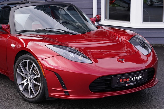 Tesla Roadster 4 of 17