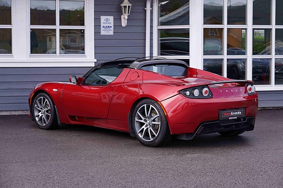 Tesla Roadster 7 of 17