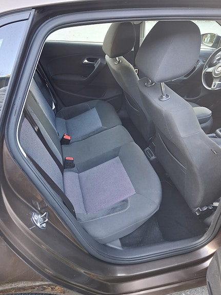 Volkswagen Polo 10 of 12