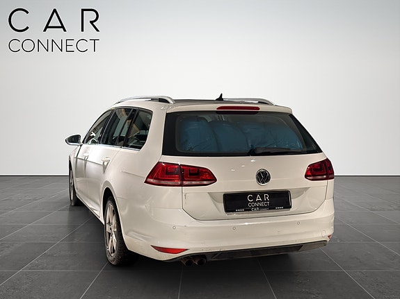 Volkswagen Golf VII 9 of 27