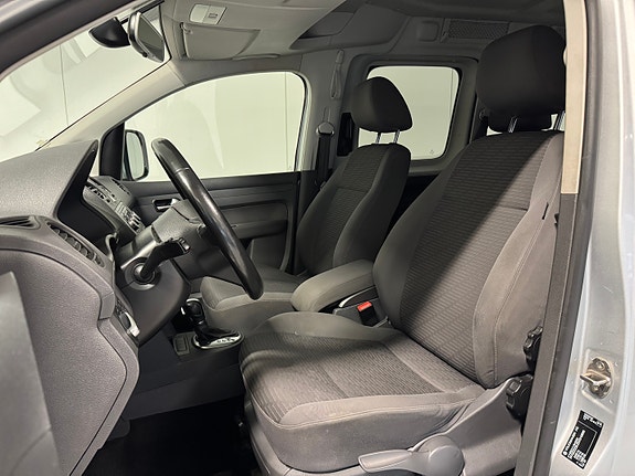 Volkswagen Caddy Maxi 18 of 30