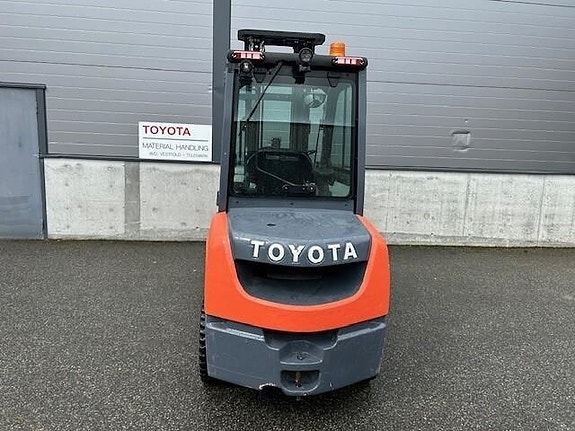 Toyota 52-8FDJF35