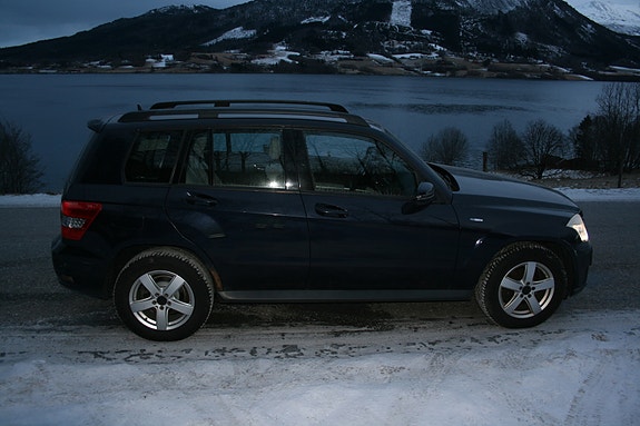 Mercedes-Benz GLK220 7 of 30