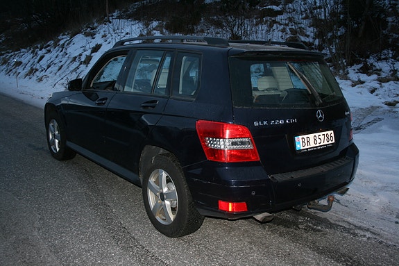 Mercedes-Benz GLK220 4 of 30