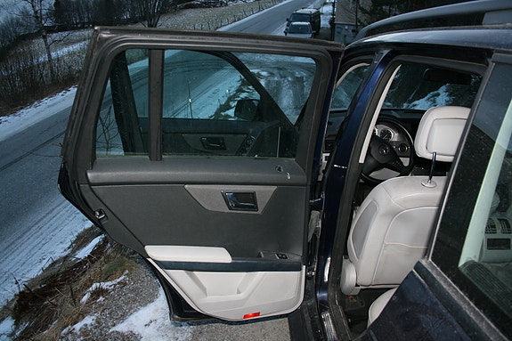 Mercedes-Benz GLK220 19 of 30