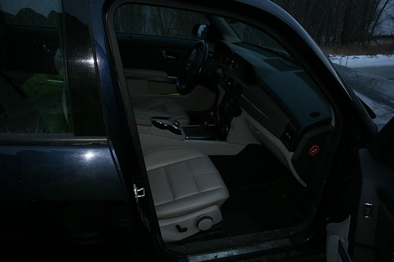 Mercedes-Benz GLK220 22 of 30