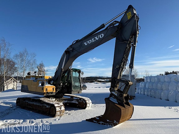 Volvo EC250DL Gravemaskin 11 428 timer m/ tiltrotator og sentralsmøring 3 of 5
