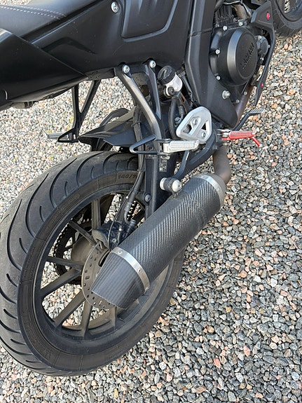 Yamaha MT-125 4 of 6