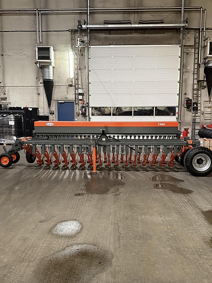 Underhaug Direktesåmaskin