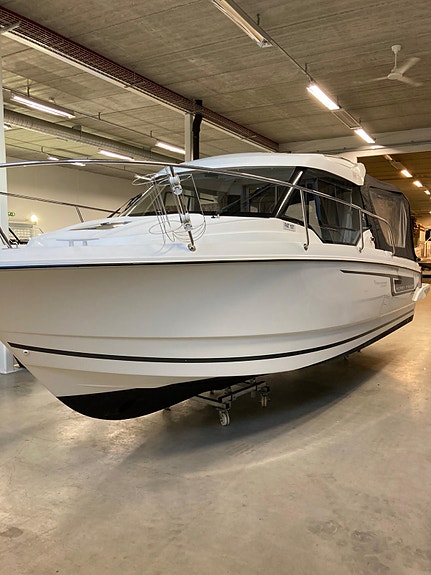 Jeanneau Merry Fisher 795 2016 – 200 hk Yamaha - MYE UTSTYR - KUN 142 timer