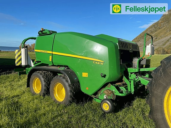 John Deere C441R