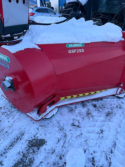 Globus Gsf 255 V-fres 2023, kr 110 000,-