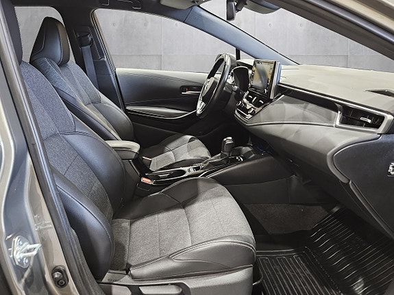 Toyota Corolla 14 of 25