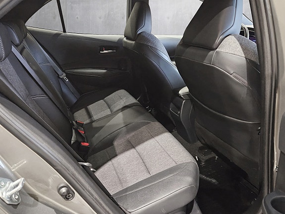 Toyota Corolla 13 of 25