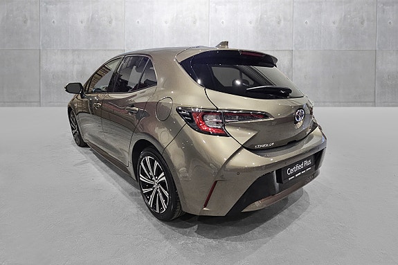 Toyota Corolla 3 of 25
