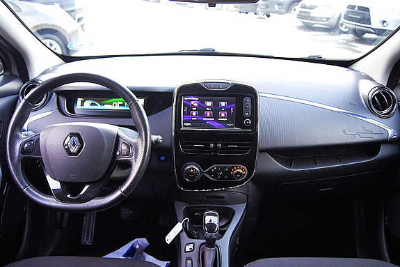 Renault Zoe 14 of 19