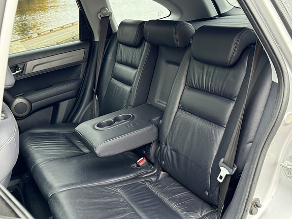 Honda CR-V 21 of 30