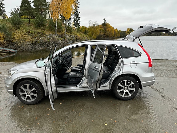 Honda CR-V 13 of 30