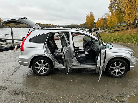 Honda CR-V 10 of 30