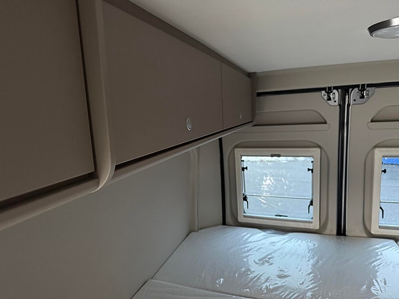 Carado Camper Van 600 DEMOBIL! 4 sengeplasser / 9-trinns automat / 20 of 23