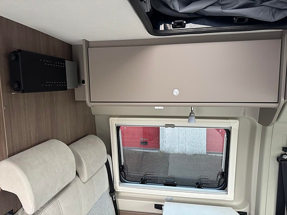 Carado Camper Van 600 DEMOBIL! 4 sengeplasser / 9-trinns automat / 16 of 23