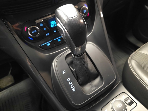 Ford Kuga 27 of 30