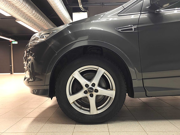 Ford Kuga 4 of 30