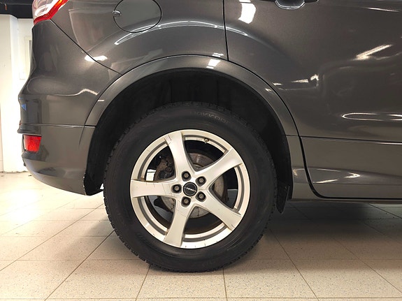 Ford Kuga 10 of 30