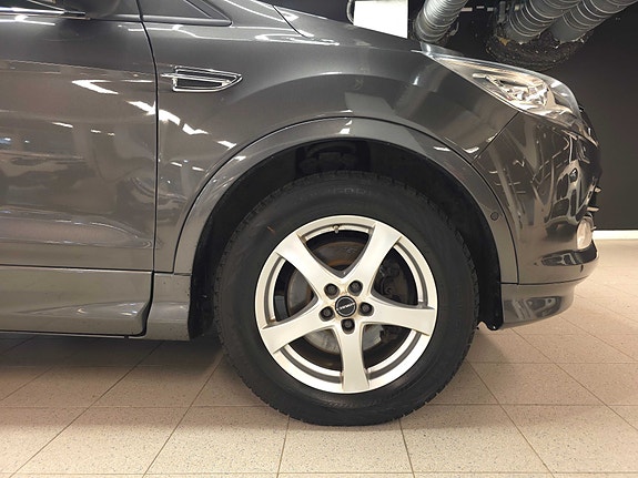 Ford Kuga 12 of 30