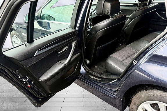BMW 528i 15 of 18