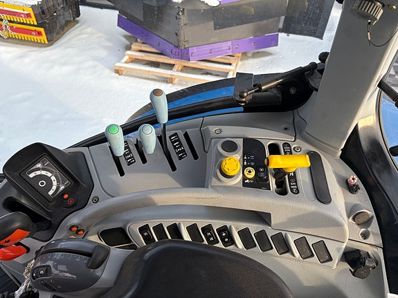 New Holland T6050 2008, kr 440 000,-