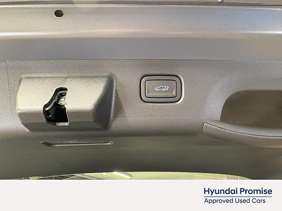 Hyundai Kona 26 of 30