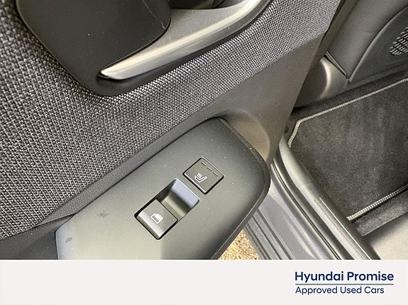 Hyundai Kona 24 of 30