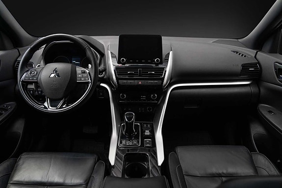 Oversiktig førermiljø og Head-Up Display for viktig info