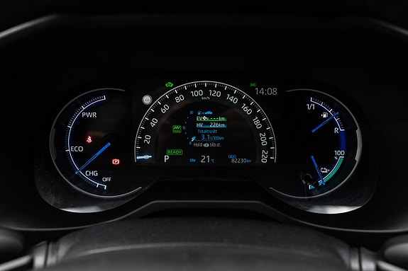 Toyota RAV4 Plug-in Hybrid 15 of 27