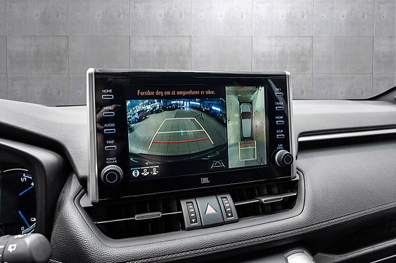 Toyota RAV4 Plug-in Hybrid 19 of 27