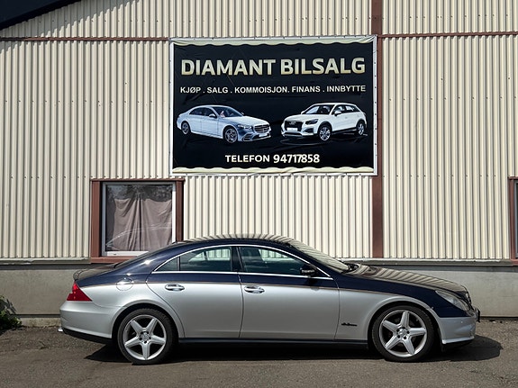 Mercedes-Benz CLS320 5 of 30