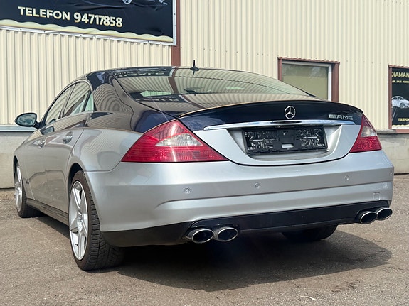 Mercedes-Benz CLS320 8 of 30
