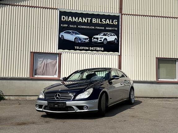 Mercedes-Benz CLS320 3 of 30